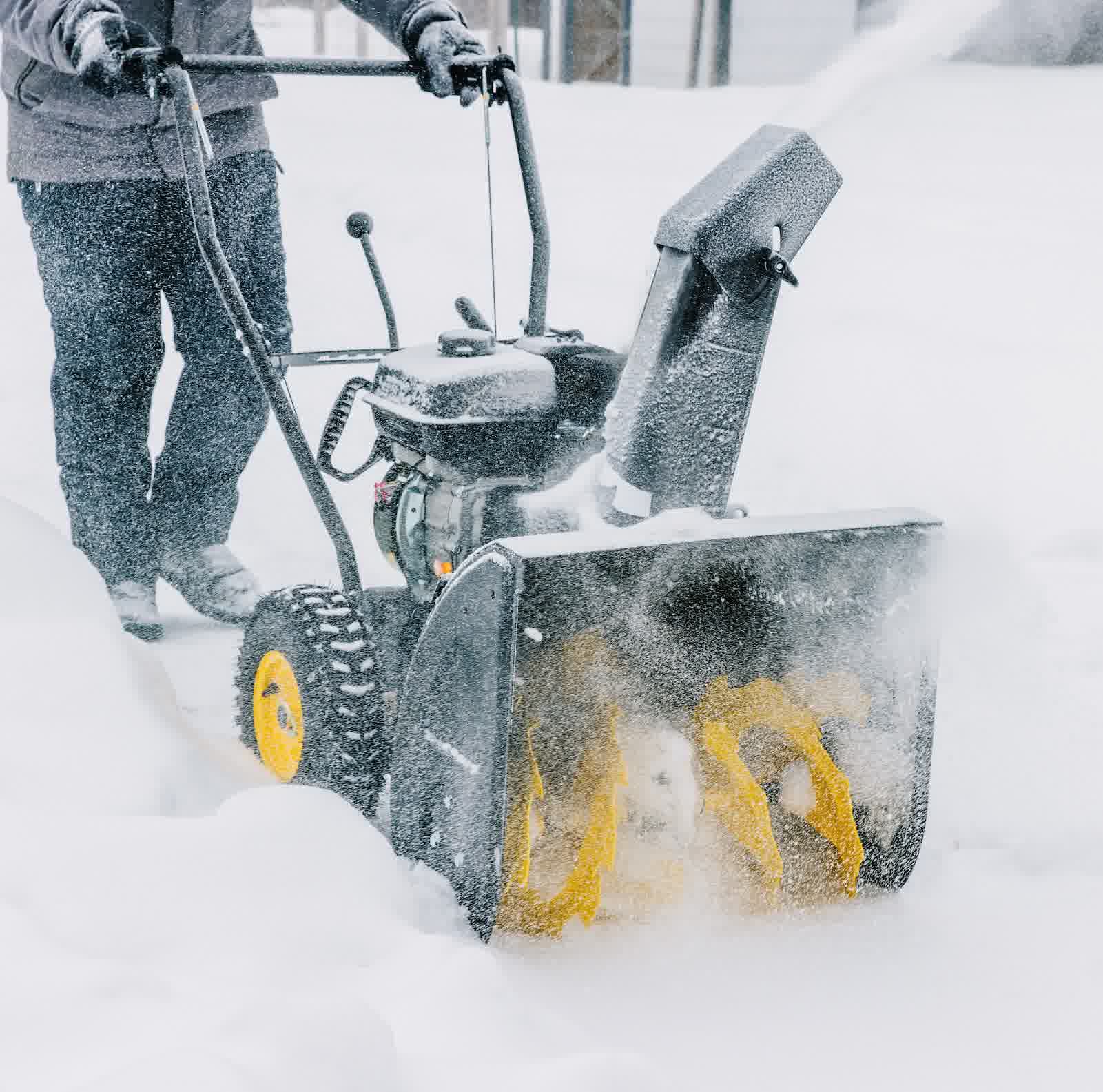 Commercial_Snow_Removal_Long_Island_sm